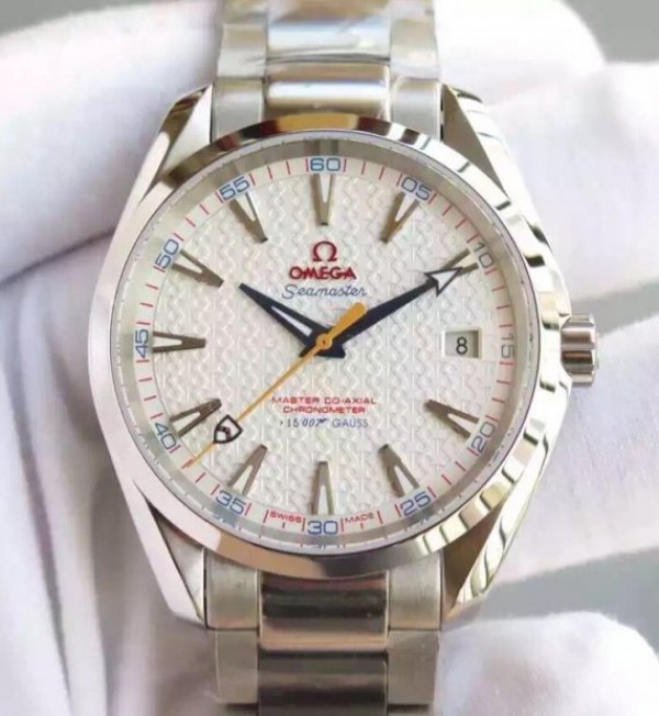 Omega XF Seamaster CO-AXIAL Master James Bond White Textured Dial SS Bracelet A8507