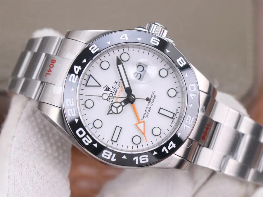 Explorer 2 GMT 216570-77210