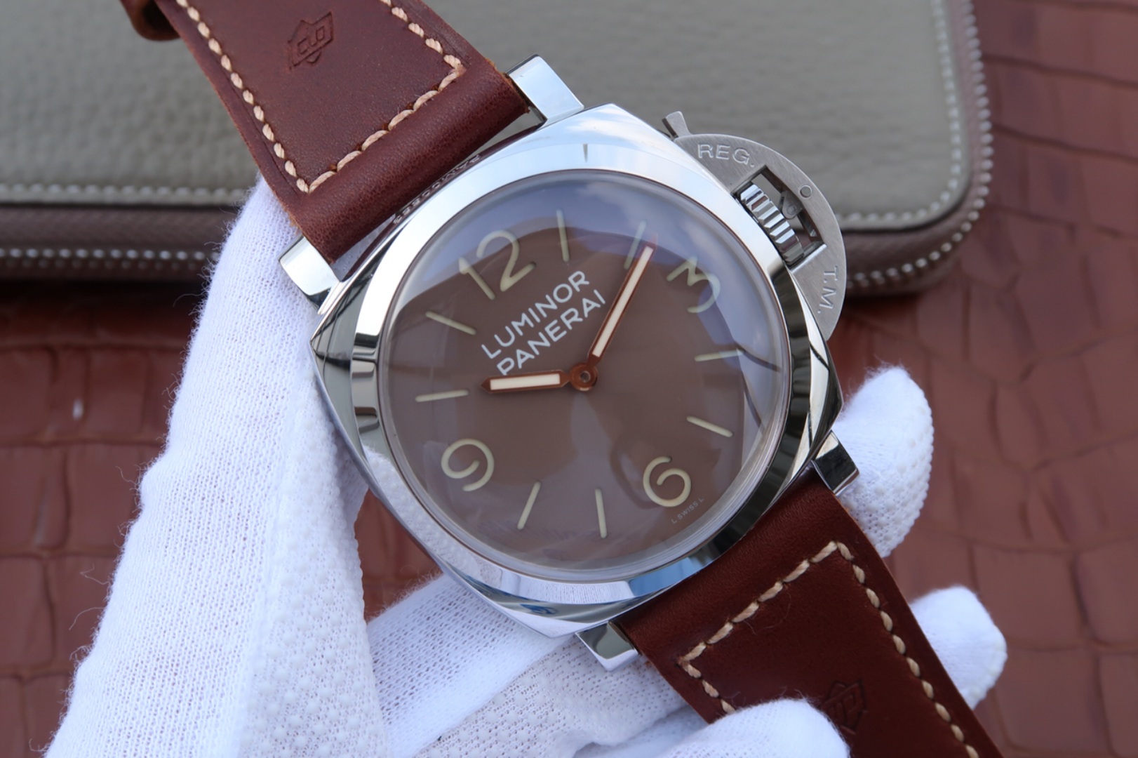 Panerai Luminor PAM662 - 1:1 Superclone