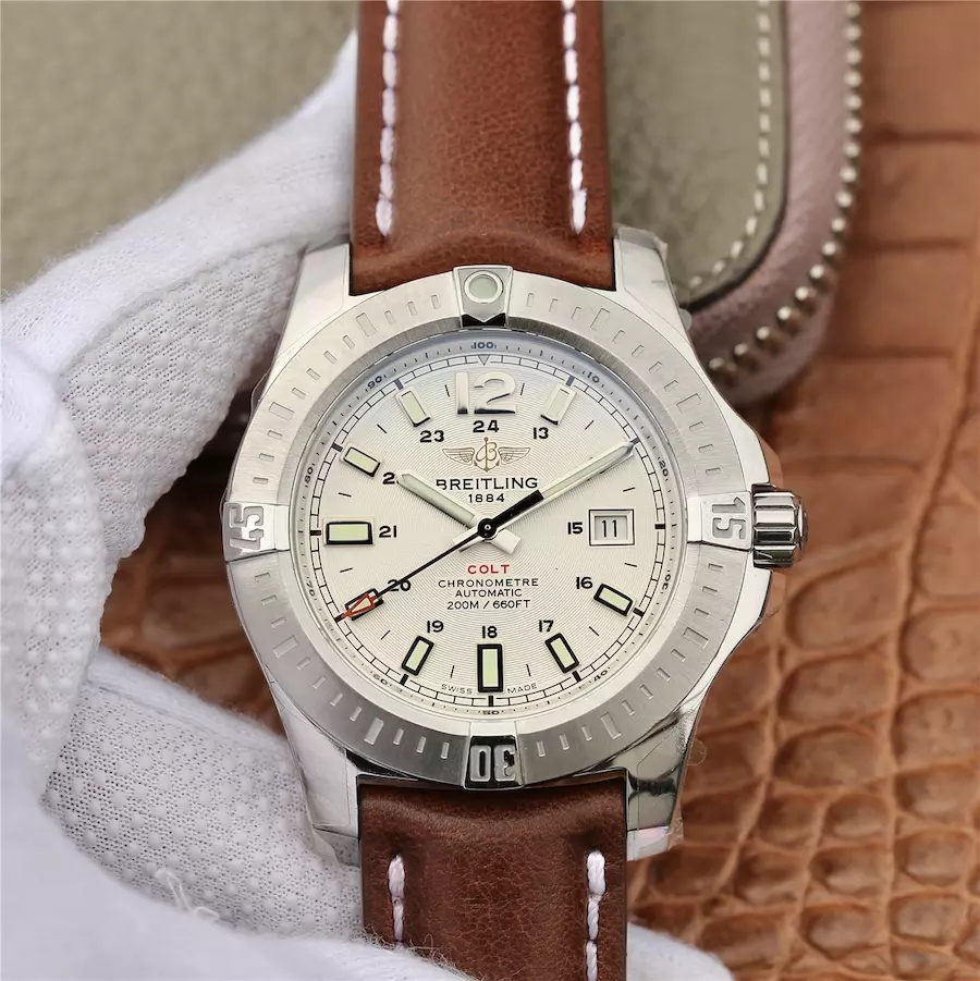 Breitling Chronometre COLT 41 White Dial - 1:1 Superclone