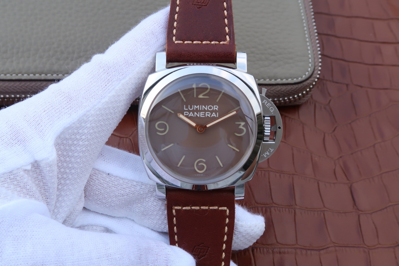 Panerai Luminor PAM662 - 1:1 Superclone