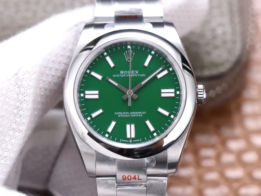 How to buy a Oyster Perpetual clone watches online in Ecuador?