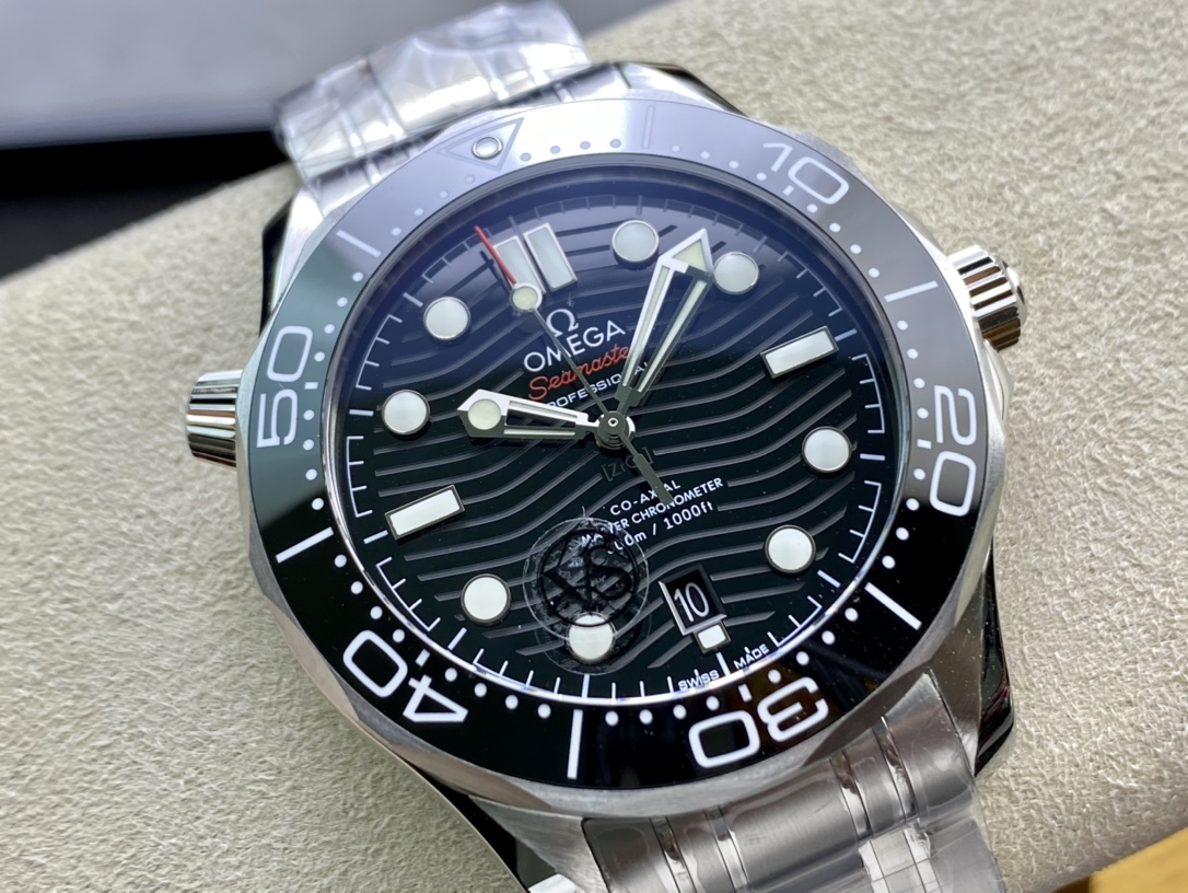 OMEGA Seamaster Diver 300M 42mm Black Dial 