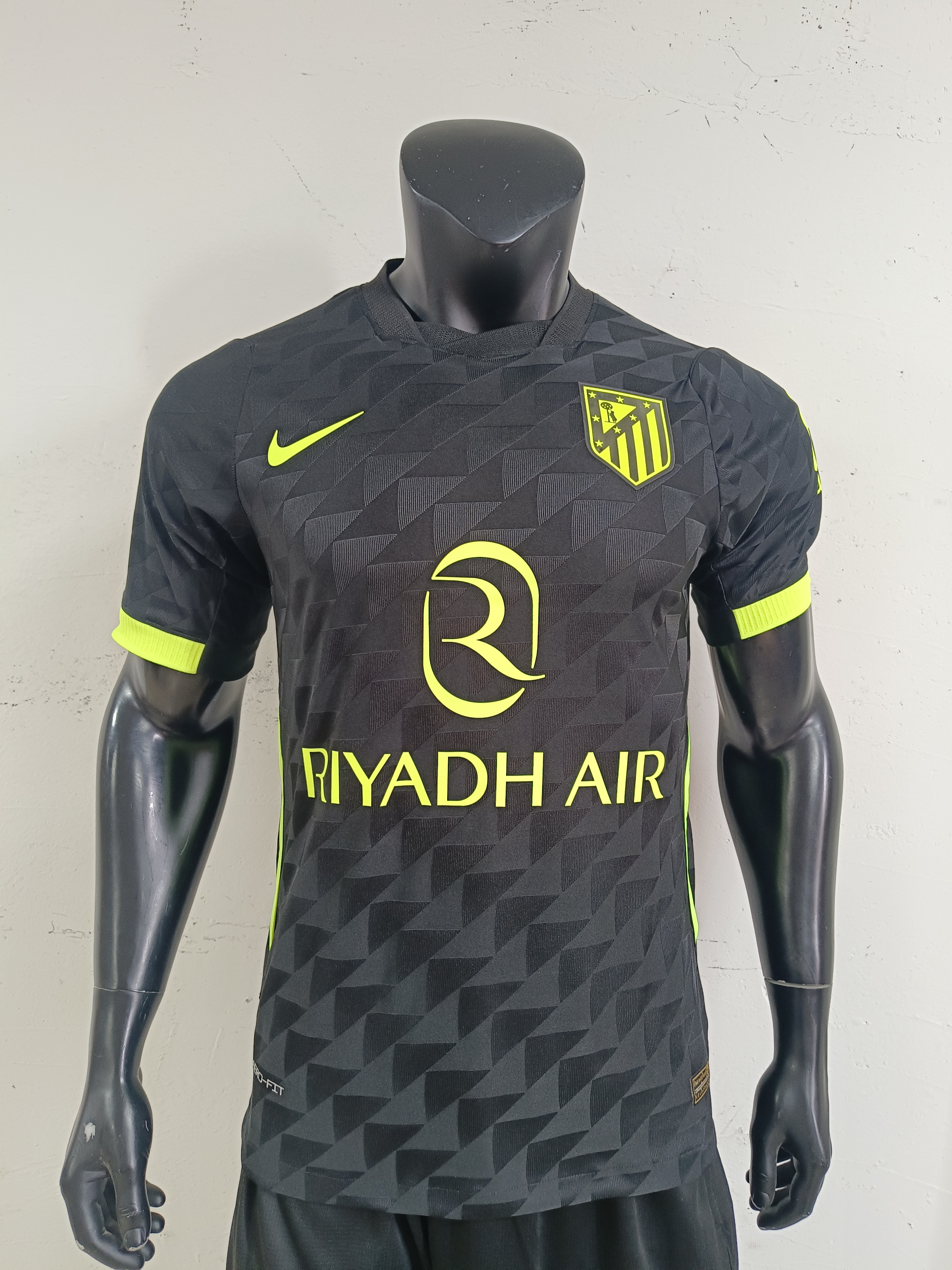 -27 Atletico Madrid Away Jersey - view 5