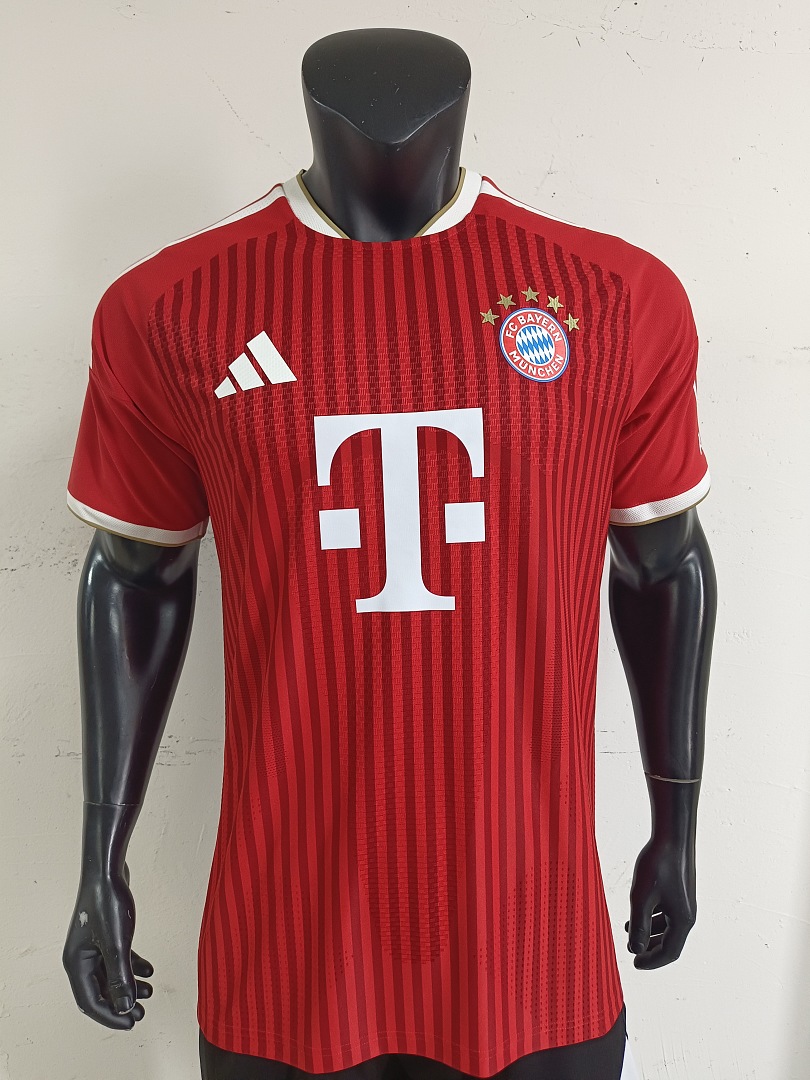 26-27Bayern MunichHome - view 5