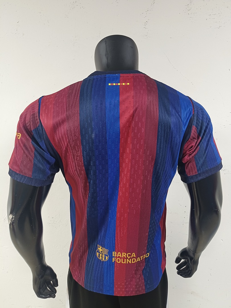 26-27BarcelonaHome 1