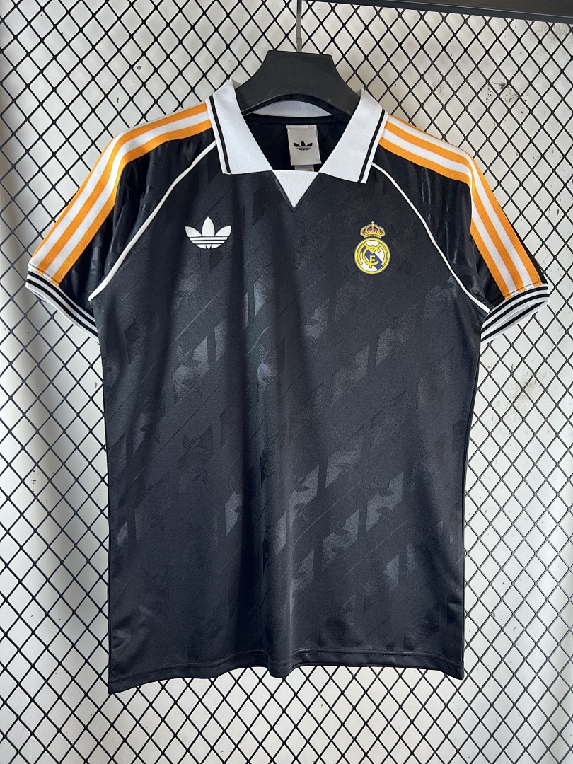 Black Real Madrid Retro - view 3